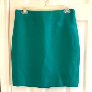 JCrew pencil skirt green size 6 petite